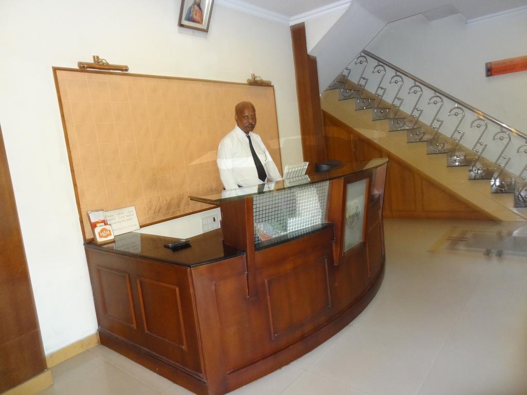 Mjm Plaza Hotell Kochi Eksteriør bilde