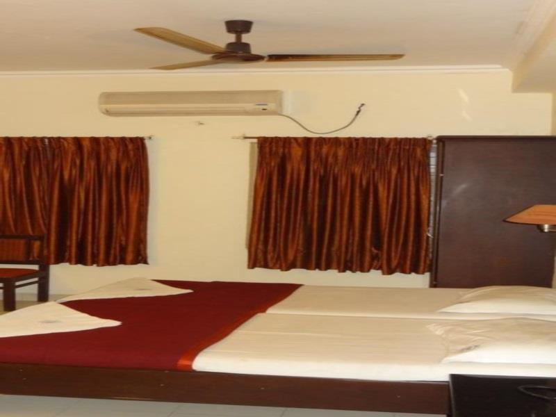 Mjm Plaza Hotell Kochi Eksteriør bilde